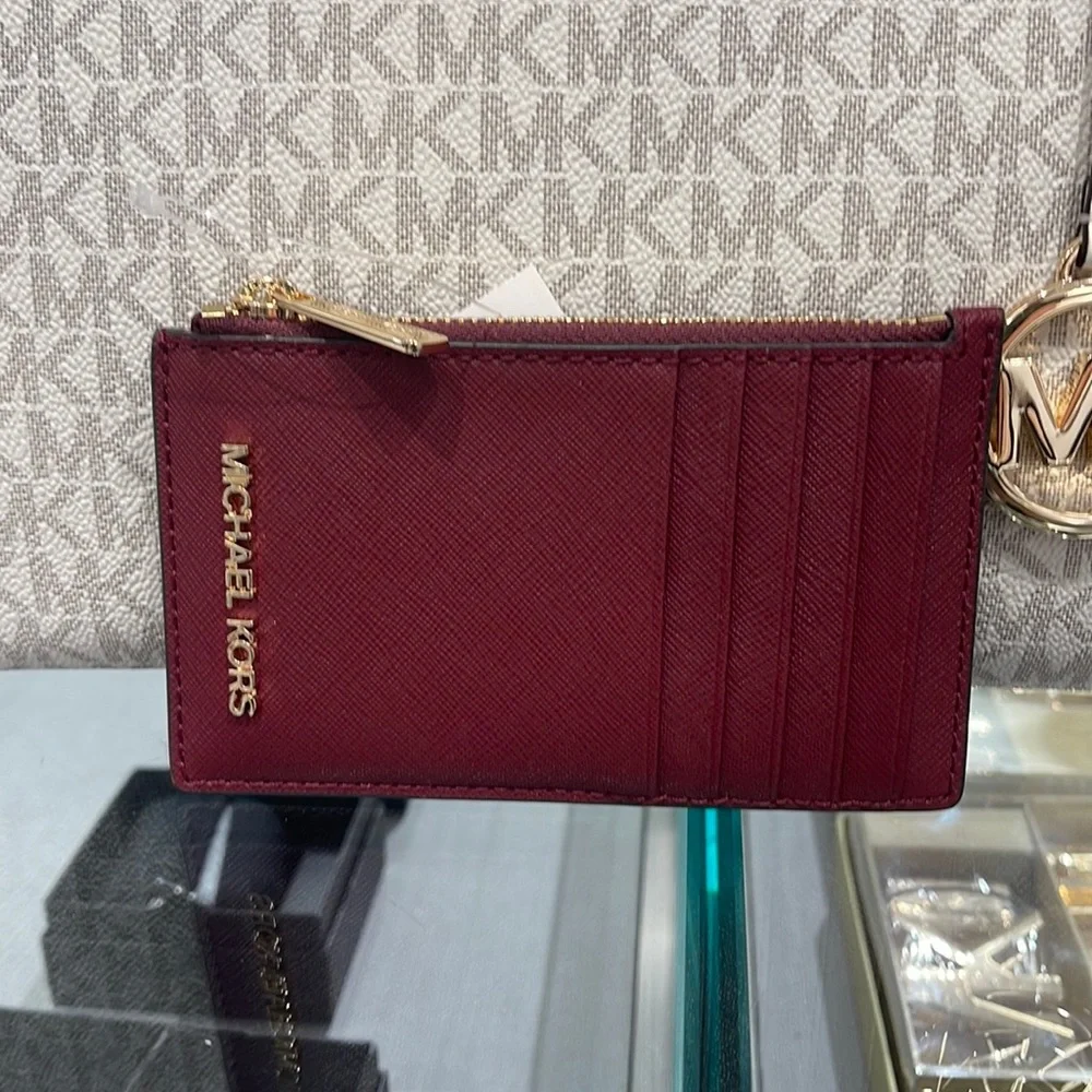 MICHAEL KORS
Jet Set Travel Medium Top Zip Leather Card Case Wallet
Dark Cherry - Picture 13 of 16